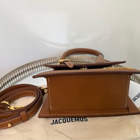 * SOLD SOMEWHERE ELSE* 
 NEW JACQUEMUS Medium Chiquito with buckle - Picture 3 of 8